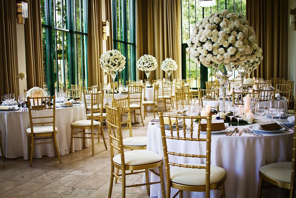Hotel Kristaly Imperial Tata Ngoại thất bức ảnh